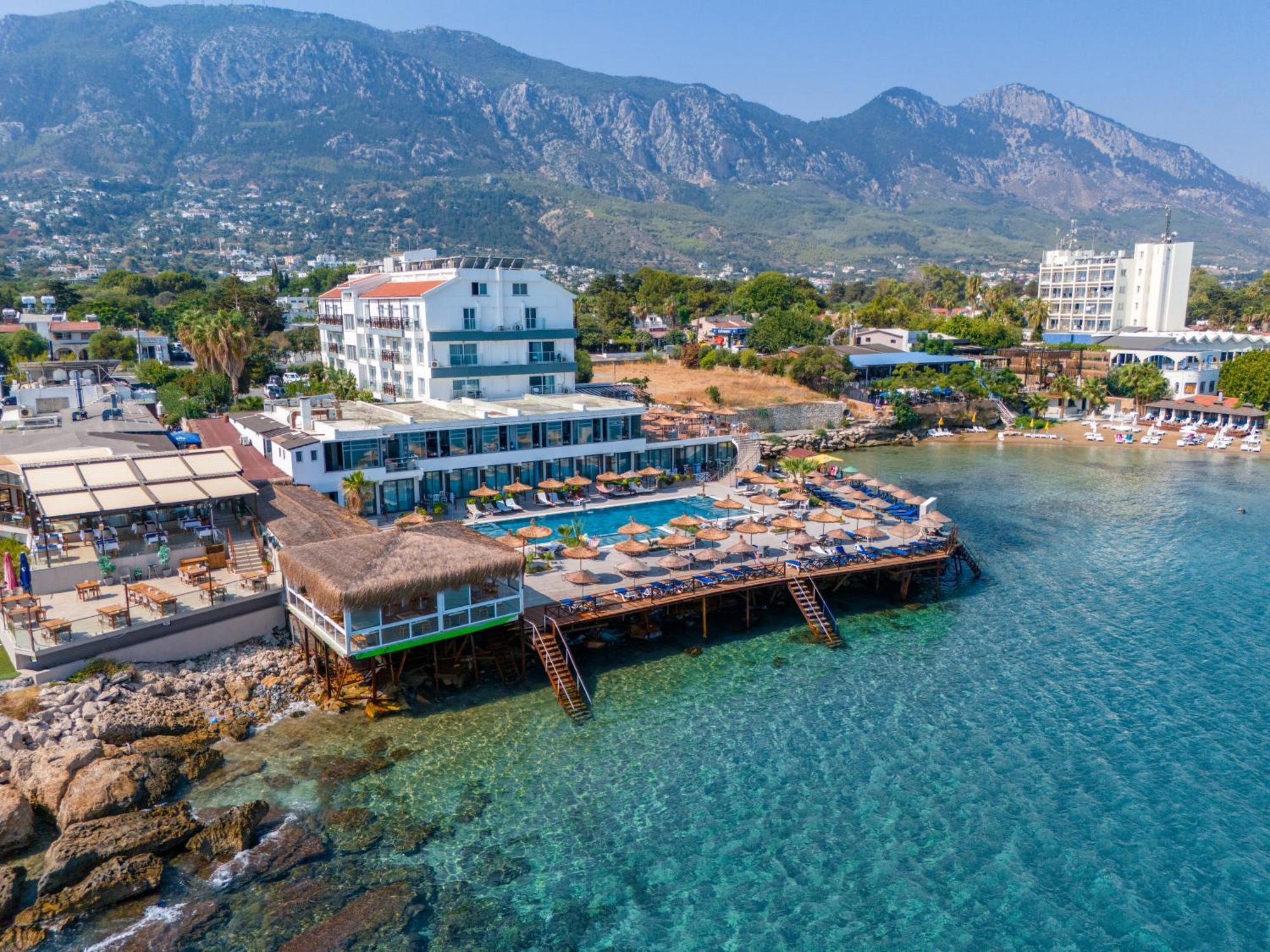 Manolya Hotel Lapithos (Northern Cyprus) Exterior foto