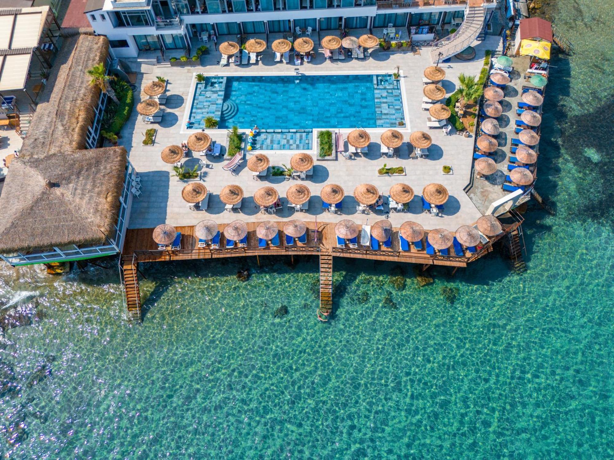 Manolya Hotel Lapithos (Northern Cyprus) Exterior foto