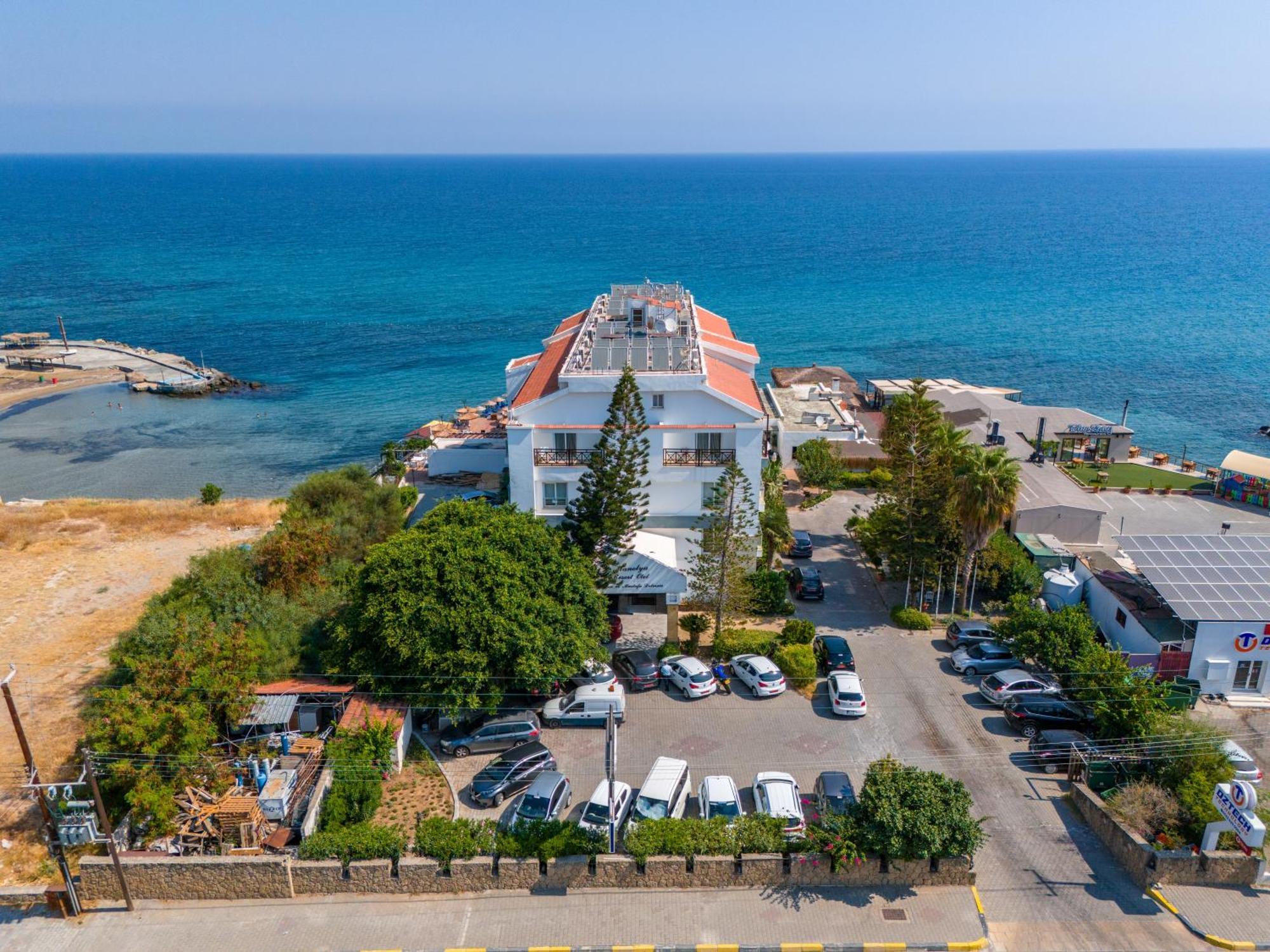 Manolya Hotel Lapithos (Northern Cyprus) Exterior foto