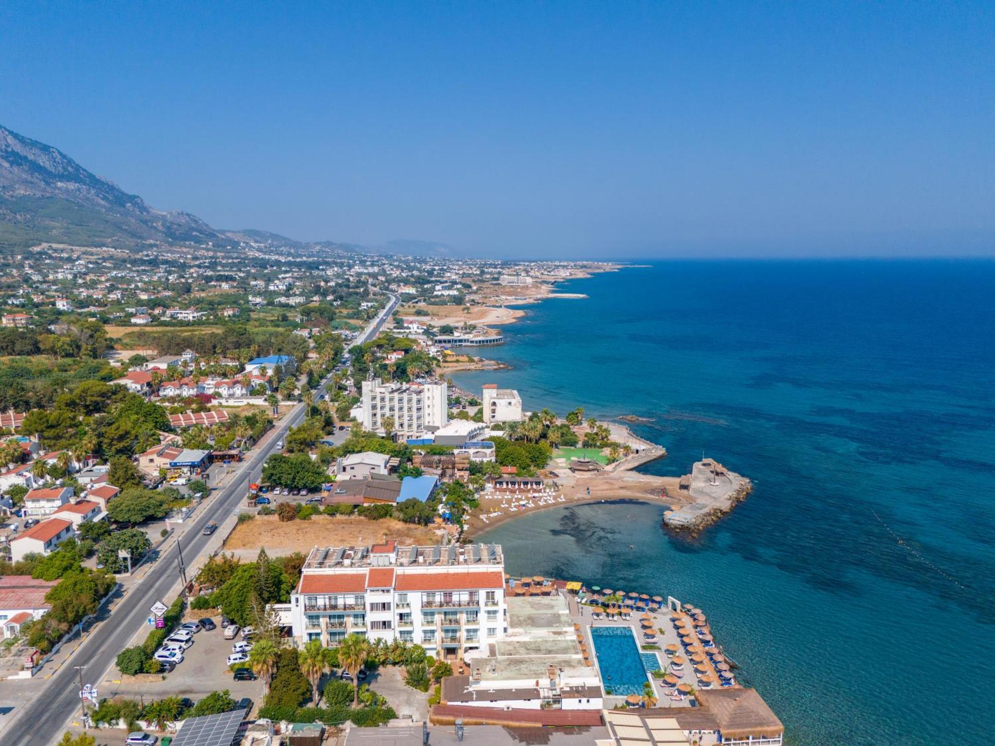 Manolya Hotel Lapithos (Northern Cyprus) Exterior foto