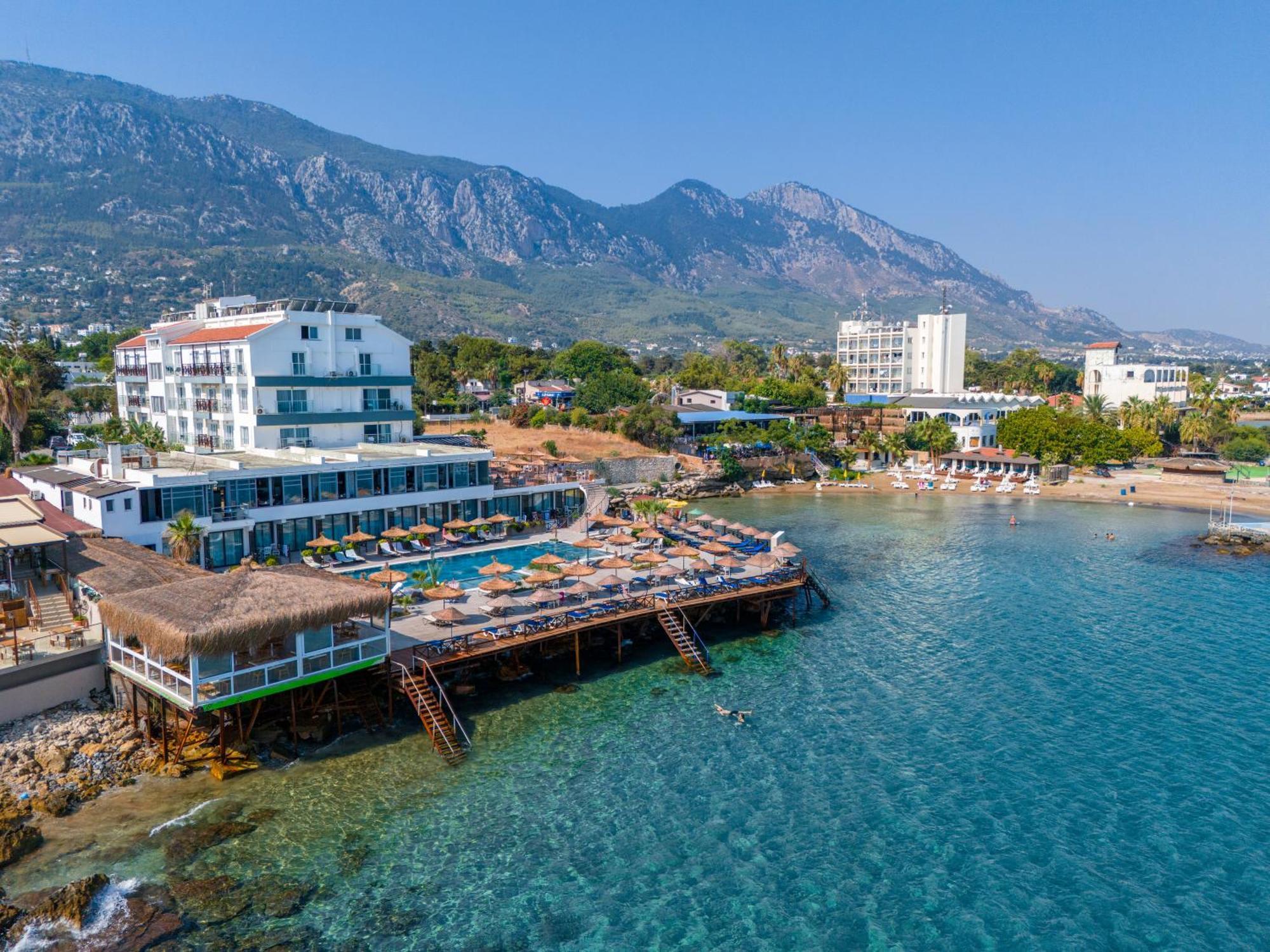 Manolya Hotel Lapithos (Northern Cyprus) Exterior foto