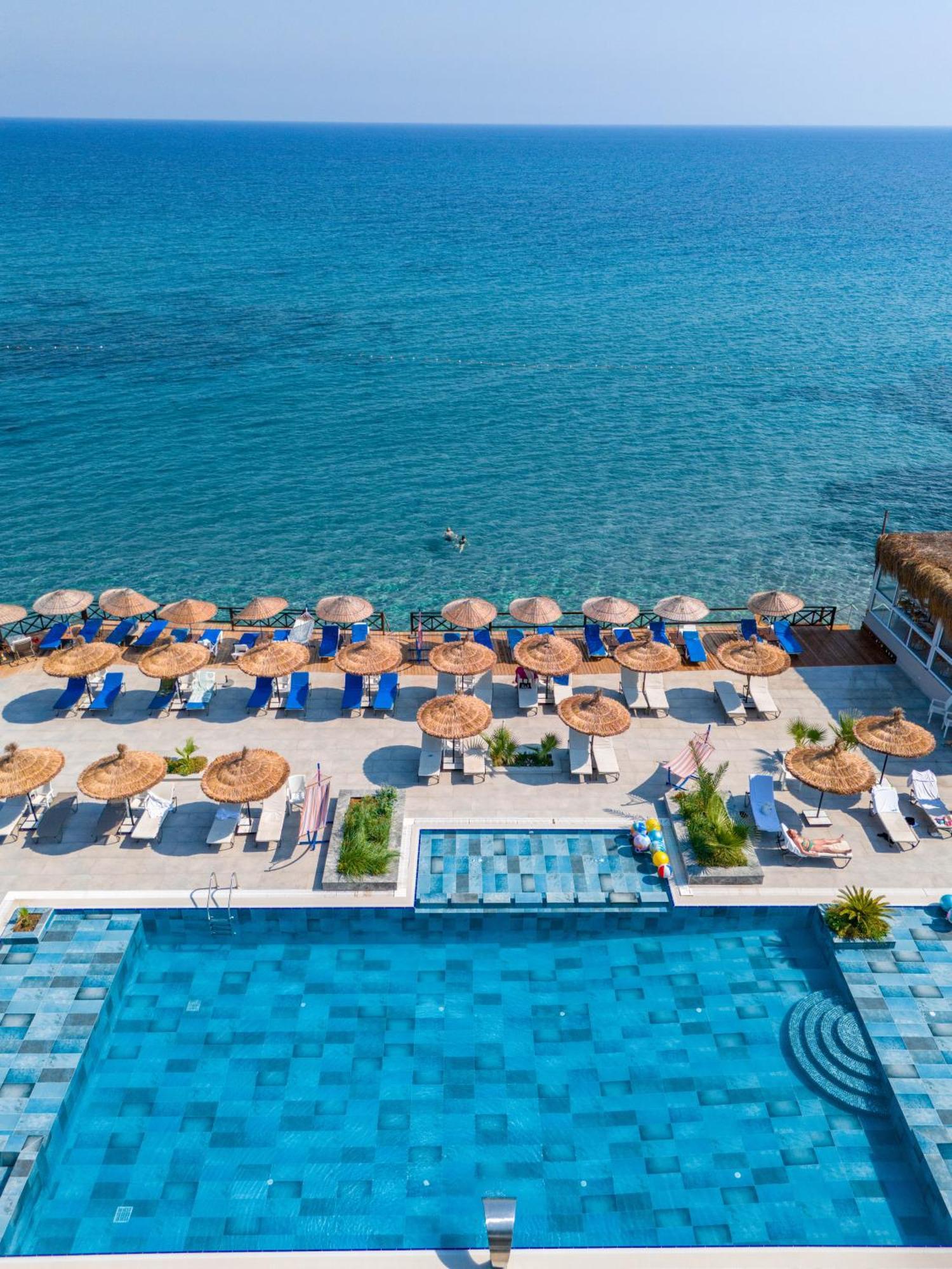 Manolya Hotel Lapithos (Northern Cyprus) Exterior foto