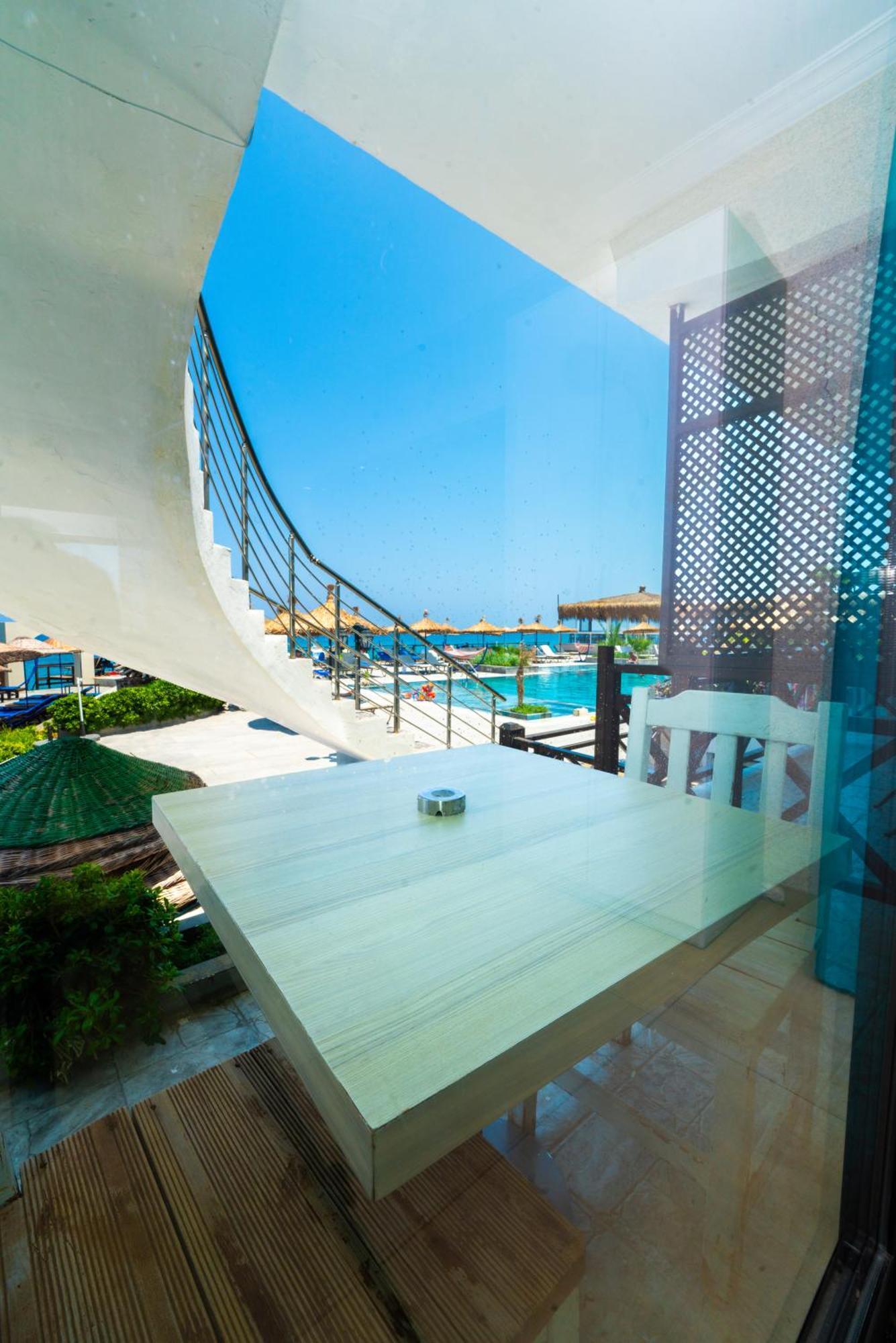 Manolya Hotel Lapithos (Northern Cyprus) Exterior foto